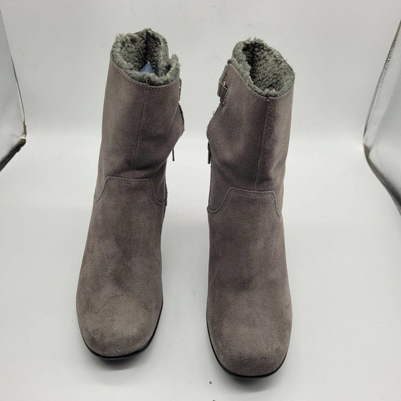 CLARKS womens 9 brown Suede Dream Darling Bendables Ankle Bootie heel boots cuff - Picture 2 of 8